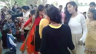 Desi Village Girls Dance On Bhojpuri Dj Song - Ladkiyo Ka Jabarjast Dance