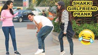 EPIC -  GIRLFRIEND HITTING BOYFRIEND IN FRONT OF CUTE GIRLS PRANK!!