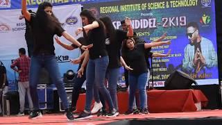 USTM GIRLS GROUP DANCE || RIST || ESPLENDIDEZ - 2K19