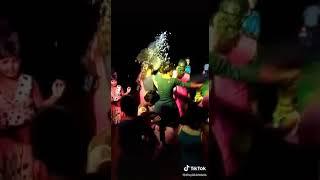 Smart girls dance
