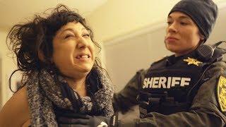 RUSSIAN GIRLFRIEND BREAKS INTO HOUSE IN THE NAME OF LOVE
