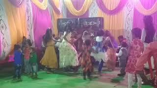 Gori Tori Chunari Ba Lal Lal Re /Cute Dance By Girls