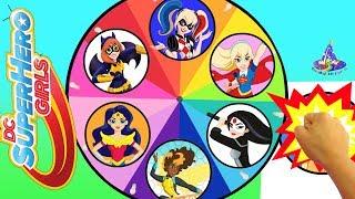 Juego de Ruleta Sorpresa de DC Super Hero Girls con Tesoro de Super Girl Wonder Woman Batgirl Harley